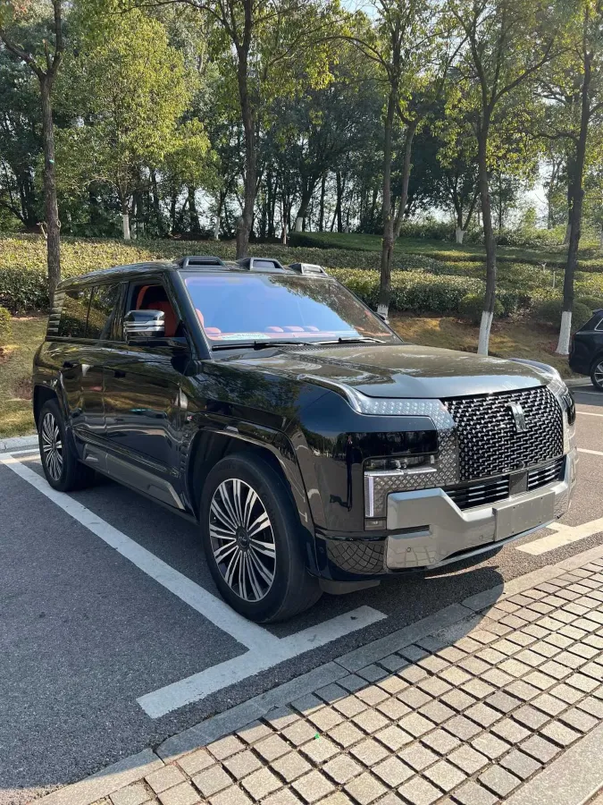 2023 YangWang U8 2.0T 272HP L4 REEV 49.05KWH,autocango,china used car exporter,china ev exporter,chinese used car exporter,chinese used ev exporter