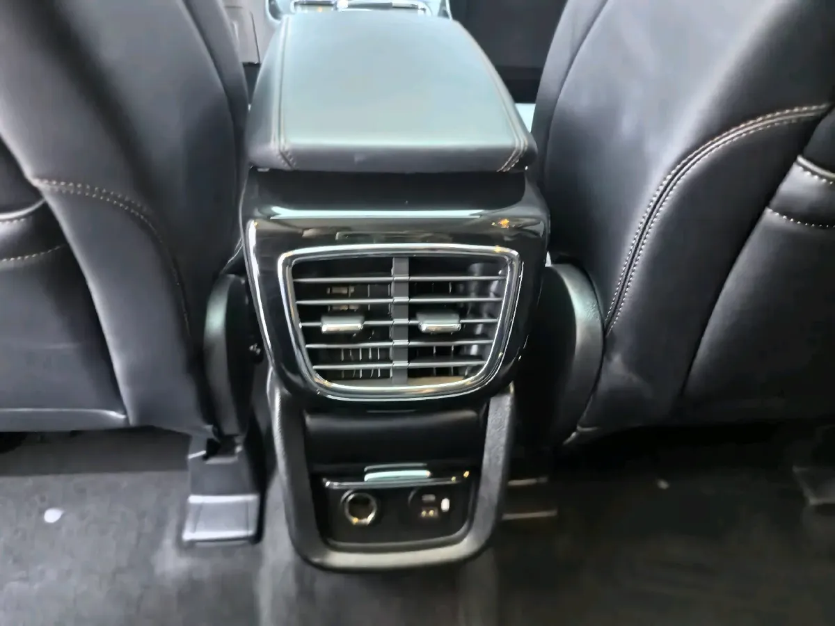 2021 Lincoln Nautilus 2.7T 322HP V6 8AT,autocango,china used car exporter,china ev exporter,chinese used car exporter,chinese used ev exporter