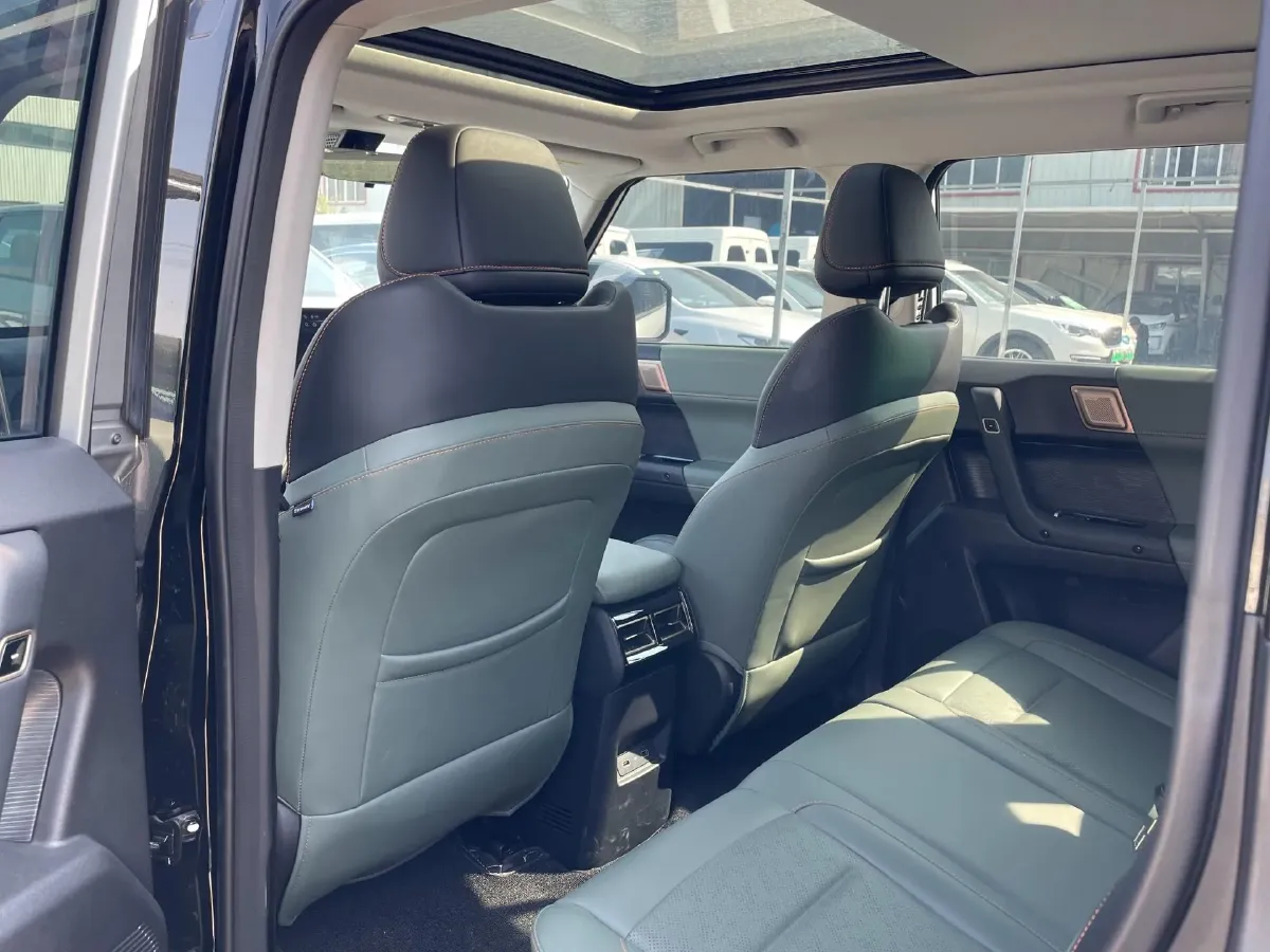 2024 JMC DaDao 2.3T 245HP L4 8AT,autocango,china used car exporter,china ev exporter,chinese used car exporter,chinese used ev exporter