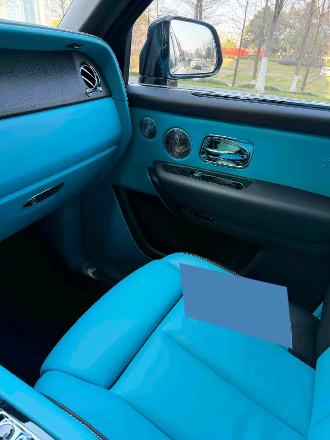 2018 Rolls-Royce Cullinan 6.7T 571HP V12 8AT,autocango,china used car exporter,china ev exporter,chinese used car exporter,chinese used ev exporter