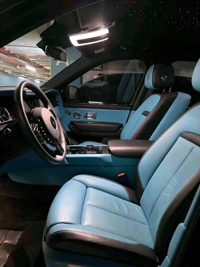 2018 Rolls-Royce Cullinan 6.7T 571HP V12 8AT,autocango,china used car exporter,china ev exporter,chinese used car exporter,chinese used ev exporter