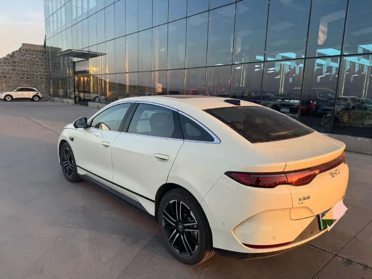 2025 BYD QinL BEV,autocango,china used car exporter,china ev exporter,chinese used car exporter,chinese used ev exporter