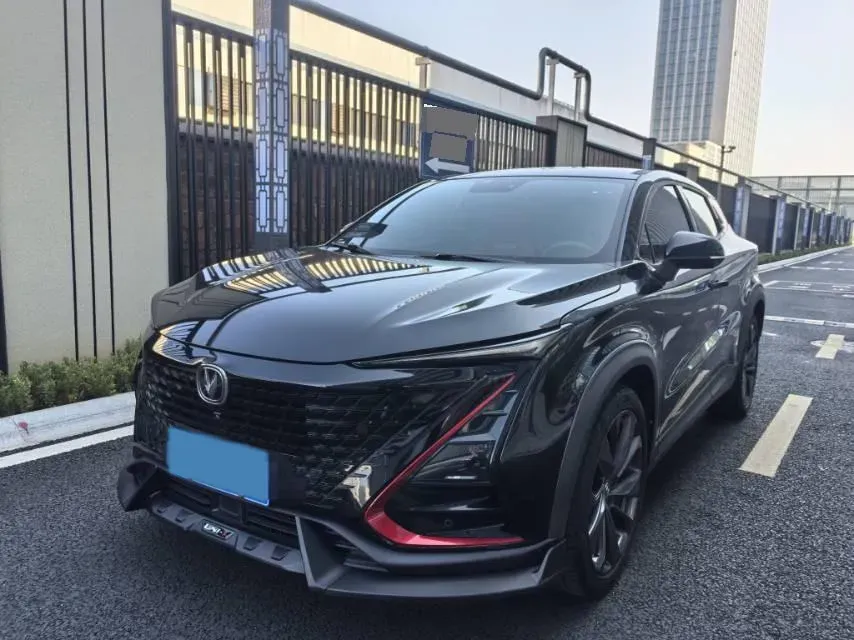 2021 ChangAn UNI-T 1.5T 180HP L4 7DCT,autocango,china used car exporter,china ev exporter,chinese used car exporter,chinese used ev exporter