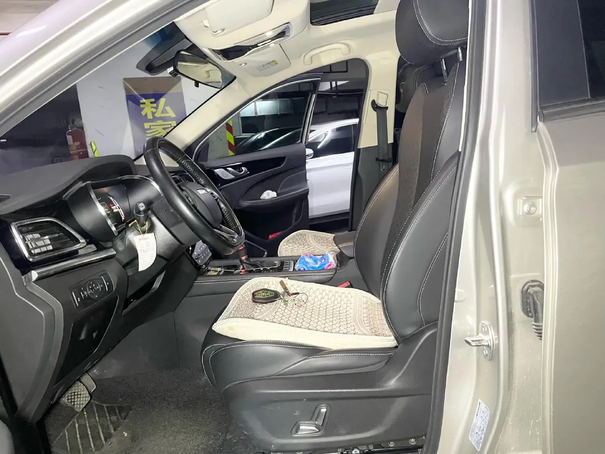 2019 Jetour X90 1.6T 197HP L4 7DCT,autocango,china used car exporter,china ev exporter,chinese used car exporter,chinese used ev exporter