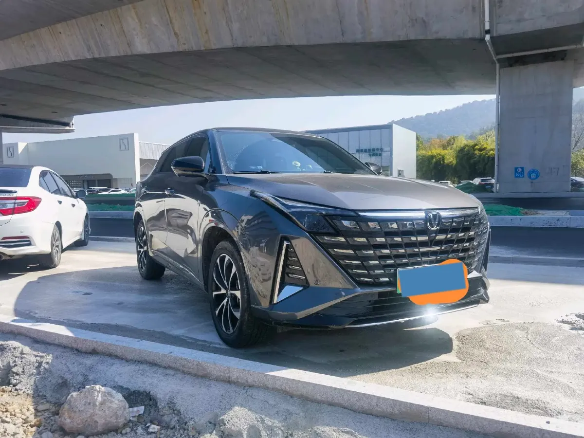 2024 ChangAn UNI-Z 1.5L 98HP L4 E-CVT PHEV 18.4KWH,autocango,china used car exporter,china ev exporter,chinese used car exporter,chinese used ev exporter