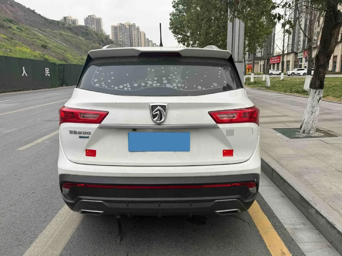 2018 BaoJun 530 1.5T 150HP L4 6MT,autocango,china used car exporter,china ev exporter,chinese used car exporter,chinese used ev exporter