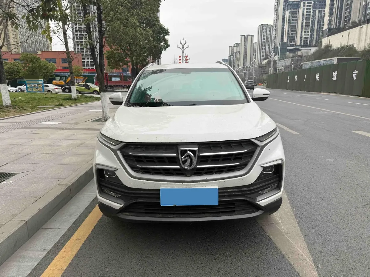 2018 BaoJun 530 1.5T 150HP L4 6MT,autocango,china used car exporter,china ev exporter,chinese used car exporter,chinese used ev exporter