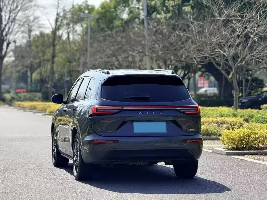2024 AITO AITO M7 1.5T 152HP L4 REEV 40KWH,autocango,china used car exporter,china ev exporter,chinese used car exporter,chinese used ev exporter