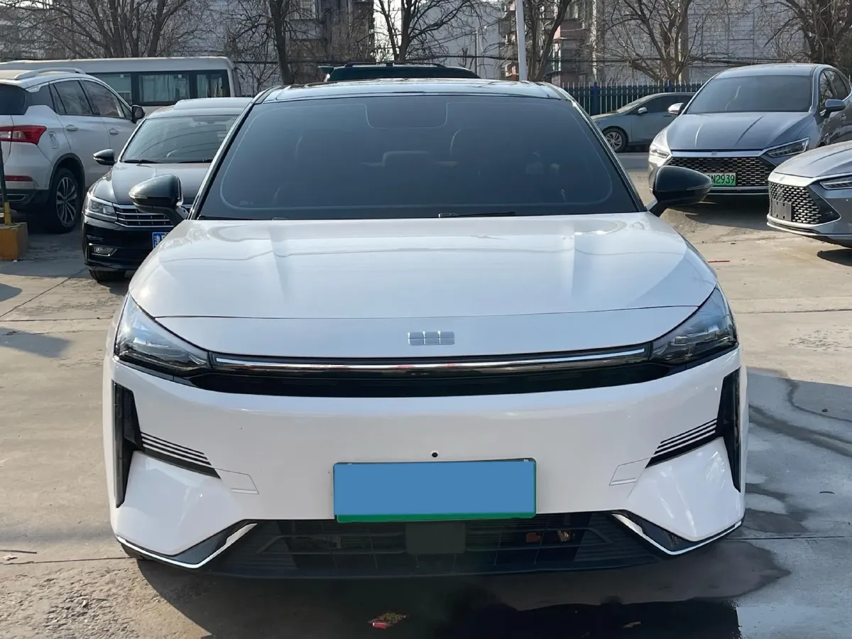 2023 Geely Galaxy L6 1.5T 163HP L4 3DHT PHEV,autocango,china used car exporter,china ev exporter,chinese used car exporter,chinese used ev exporter