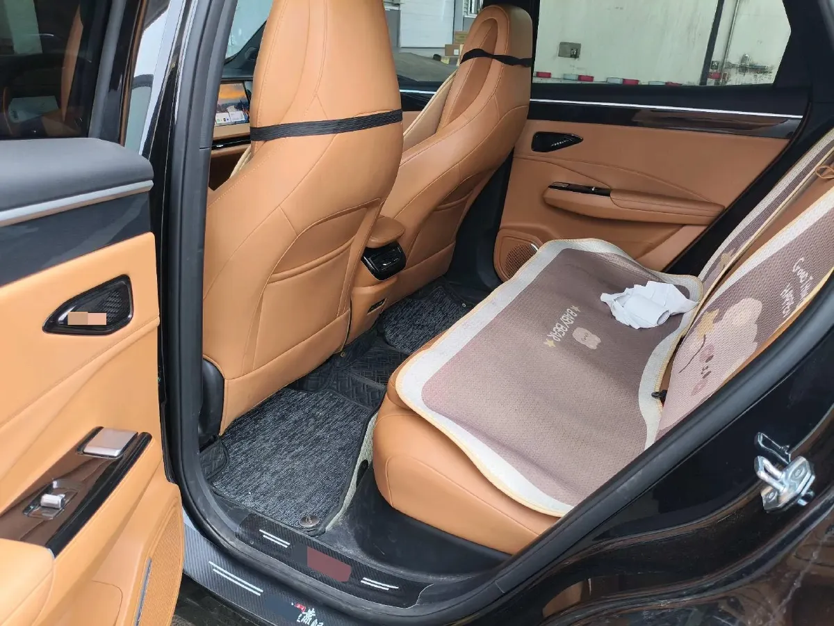 2025 Geely Galaxy L7 1.5L 112HP L4 1DHT PHEV 18.4KWH,autocango,china used car exporter,china ev exporter,chinese used car exporter,chinese used ev exporter