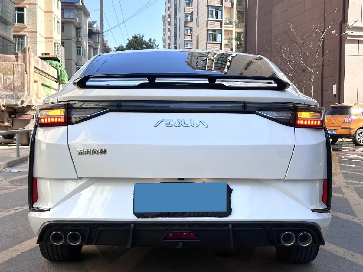 2023 DongFeng Aeolus YiXuan 1.5L 125HP L4 6DCT,autocango,china used car exporter,china ev exporter,chinese used car exporter,chinese used ev exporter