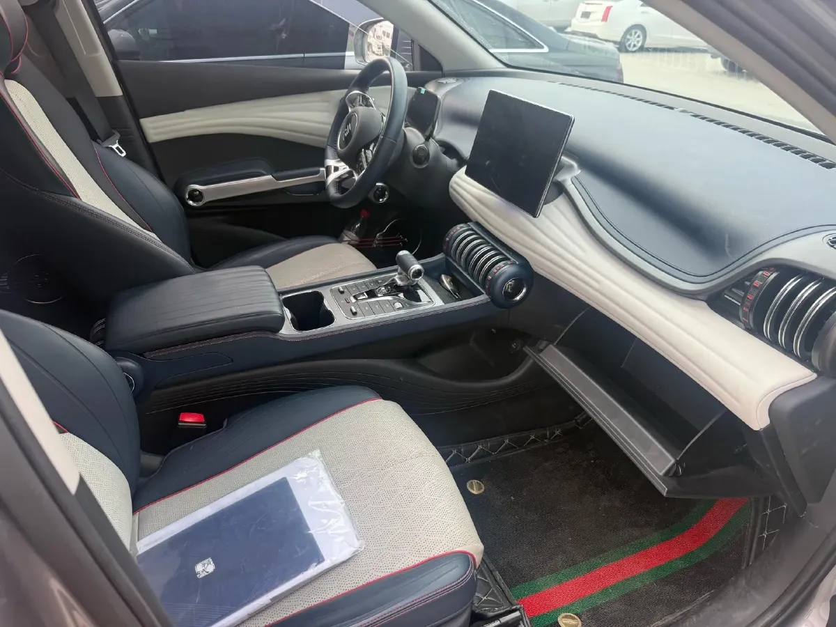 2022 Roewe RX5 MAX 1.5T 181HP L4 6AT,autocango,china used car exporter,china ev exporter,chinese used car exporter,chinese used ev exporter