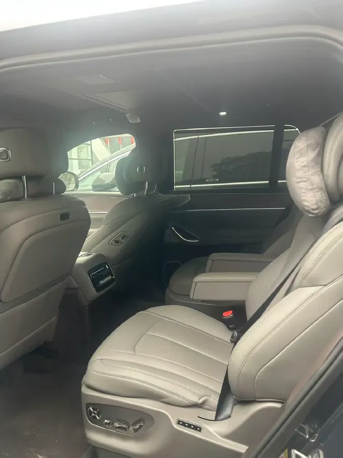 2025 Denza DenzaN9 2.0T 207HP L4 E-CVT PHEV,autocango,china used car exporter,china ev exporter,chinese used car exporter,chinese used ev exporter