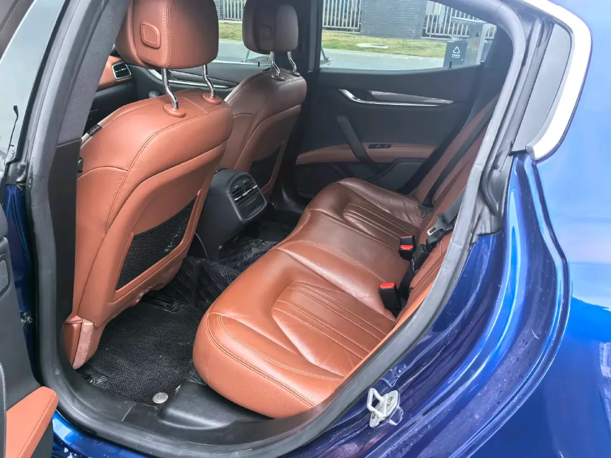 2022 Audi Q7 2.0T 245HP L4 8AT,autocango,china used car exporter,china ev exporter,chinese used car exporter,chinese used ev exporter