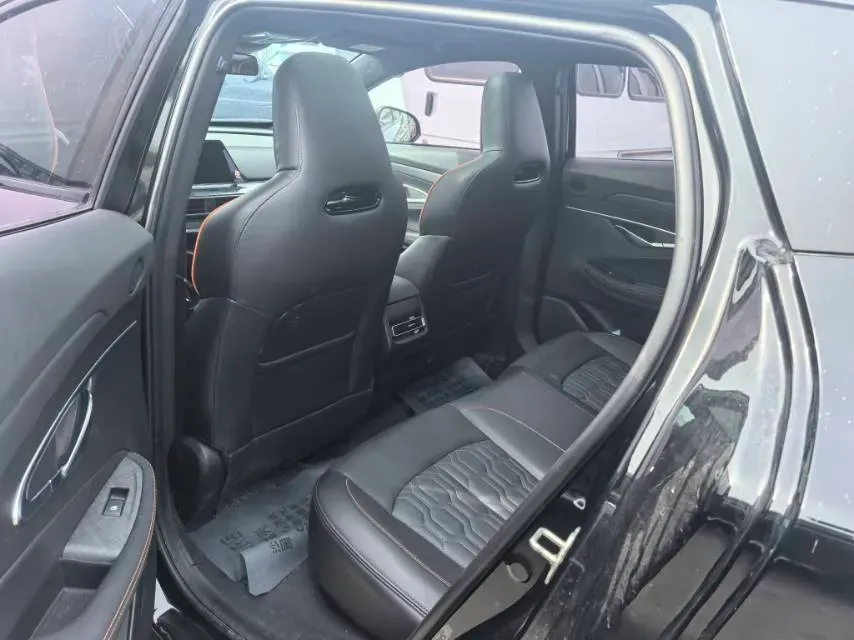 2022 ChangAn UNI-T 1.5T 188HP L4 7DCT,autocango,china used car exporter,china ev exporter,chinese used car exporter,chinese used ev exporter