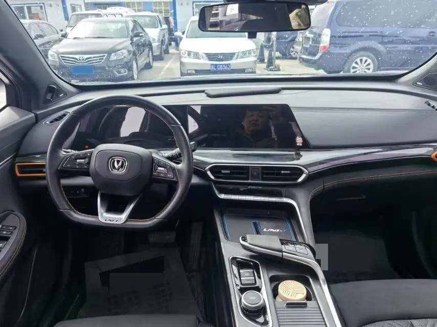 2022 ChangAn UNI-T 1.5T 188HP L4 7DCT,autocango,china used car exporter,china ev exporter,chinese used car exporter,chinese used ev exporter