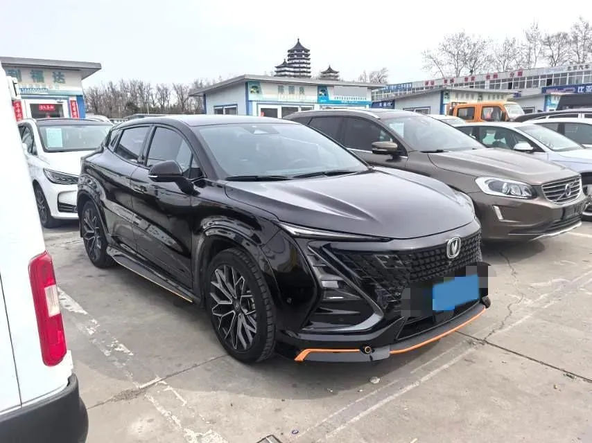 2022 ChangAn UNI-T 1.5T 188HP L4 7DCT,autocango,china used car exporter,china ev exporter,chinese used car exporter,chinese used ev exporter