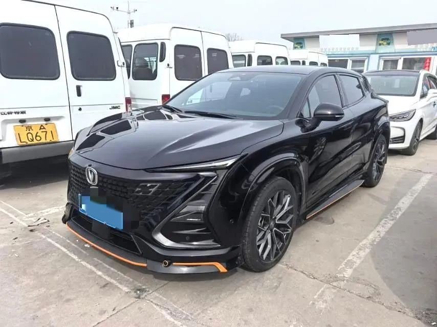 2022 ChangAn UNI-T 1.5T 188HP L4 7DCT,autocango,china used car exporter,china ev exporter,chinese used car exporter,chinese used ev exporter