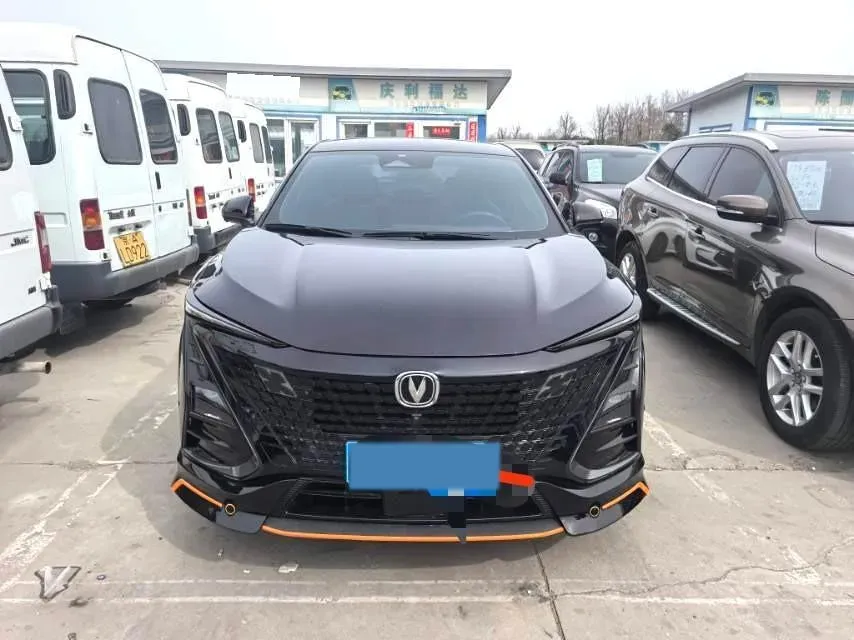 2022 ChangAn UNI-T 1.5T 188HP L4 7DCT,autocango,china used car exporter,china ev exporter,chinese used car exporter,chinese used ev exporter