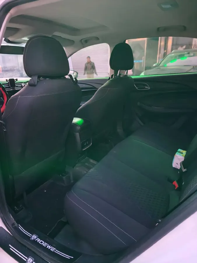 2019 Roewe i5 1.5L 120HP L4 CVT,autocango,china used car exporter,china ev exporter,chinese used car exporter,chinese used ev exporter