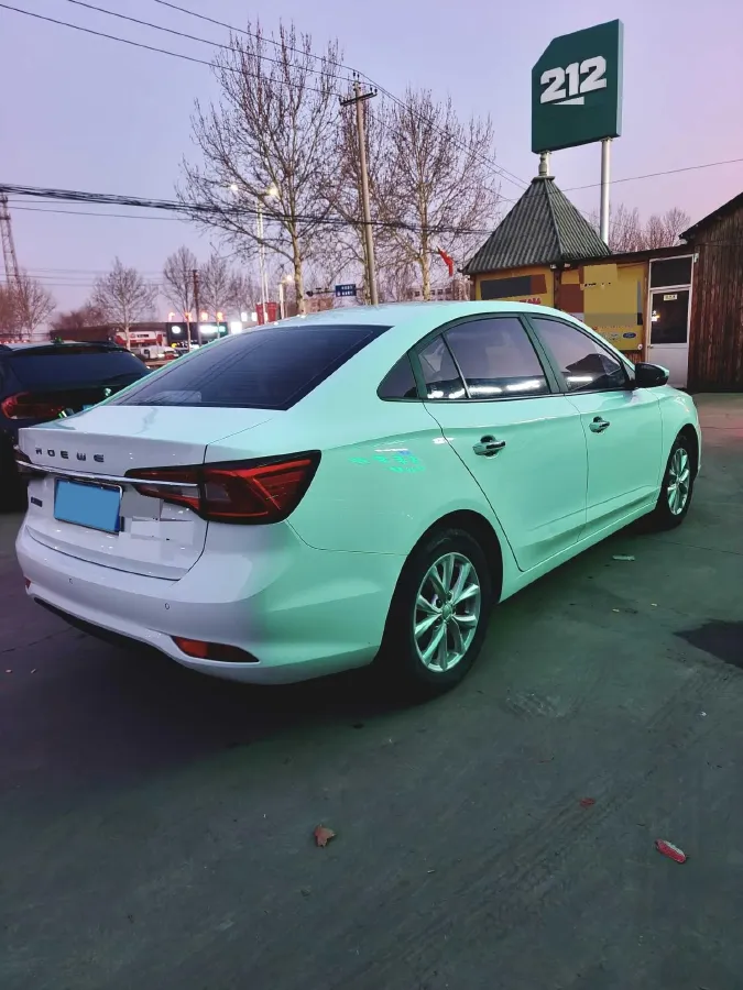 2019 Roewe i5 1.5L 120HP L4 CVT,autocango,china used car exporter,china ev exporter,chinese used car exporter,chinese used ev exporter