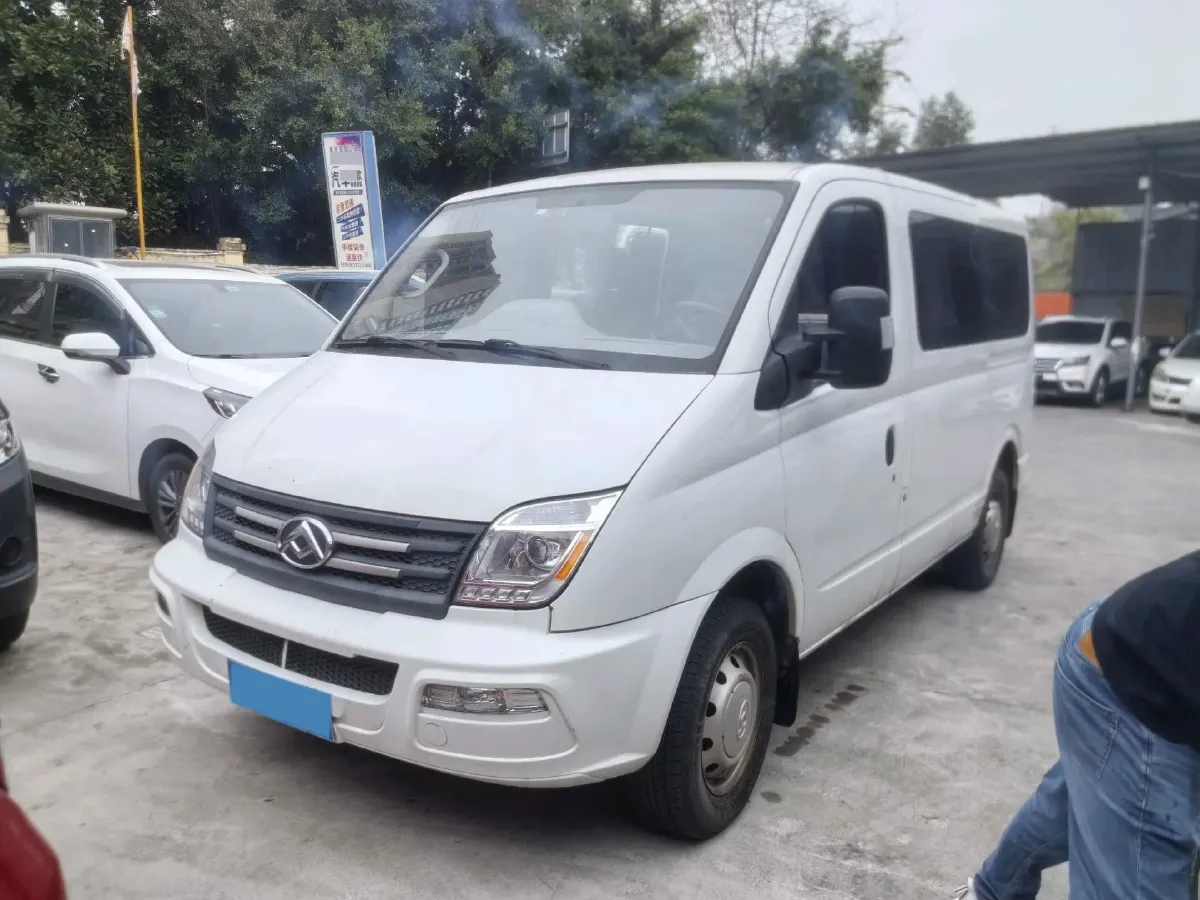 2021 MAXUS XinTu V80 2.0T 139HP L4 6MT,autocango,china used car exporter,china ev exporter,chinese used car exporter,chinese used ev exporter