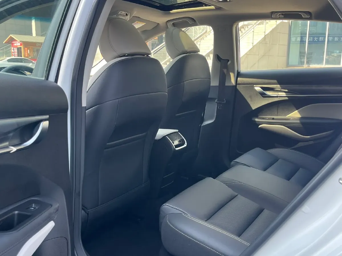 2021 Geely Binray 1.4T 141HP L4 CVT,autocango,china used car exporter,china ev exporter,chinese used car exporter,chinese used ev exporter