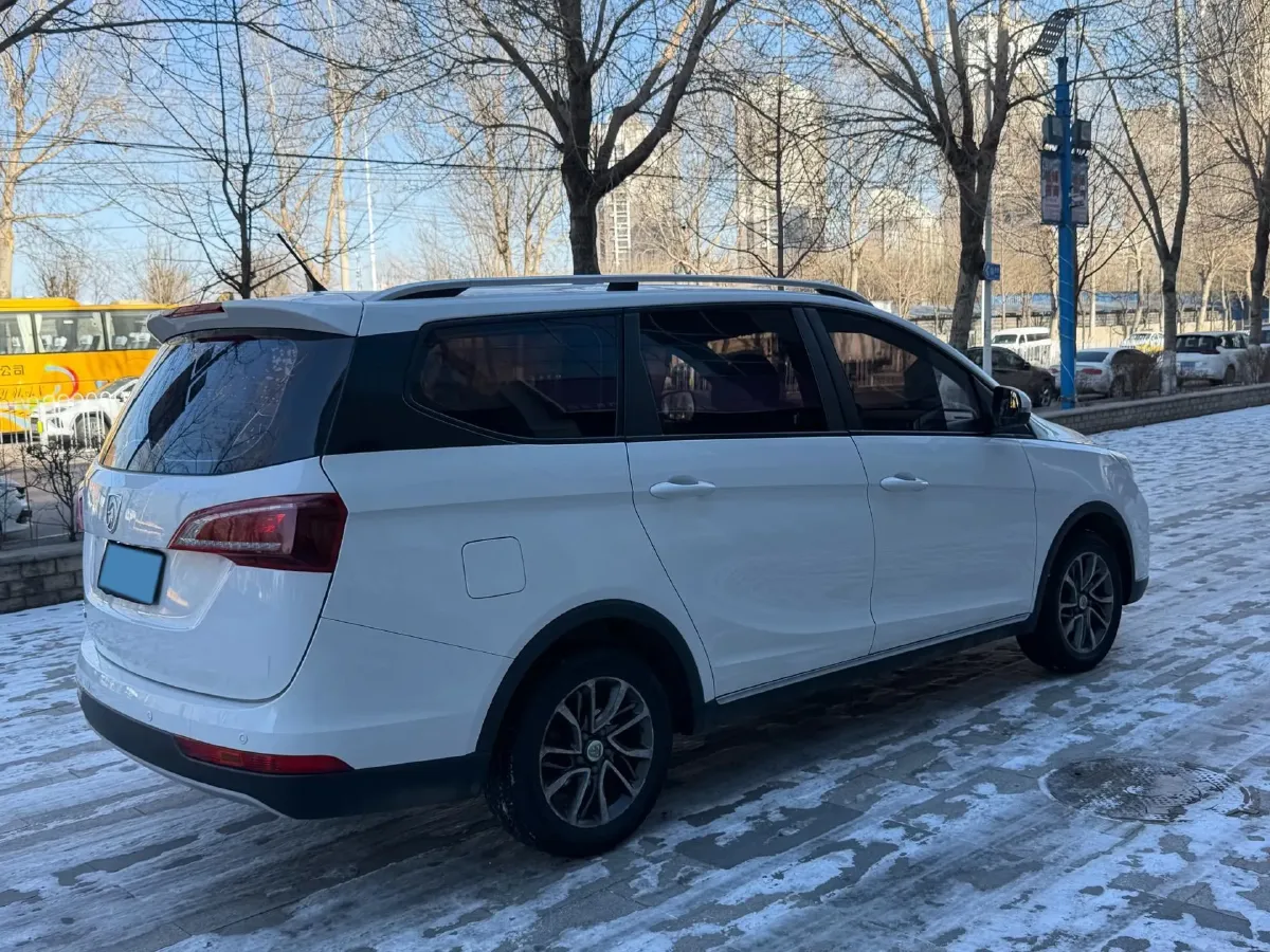 2019 BaoJun 730 1.5T 151HP L4 CVT,autocango,china used car exporter,china ev exporter,chinese used car exporter,chinese used ev exporter