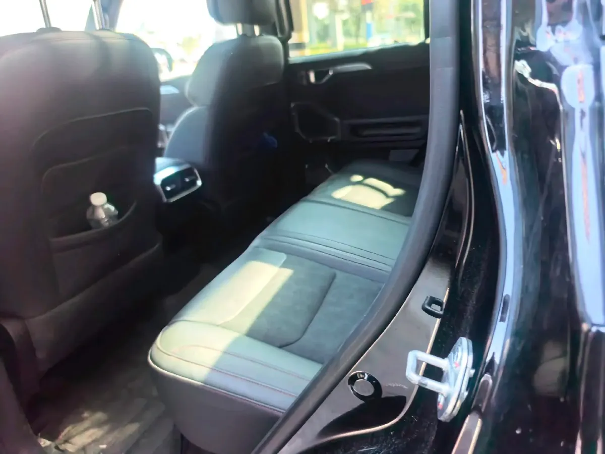 2023 Jetour Traveller 2.0T 254HP L4 7DCT,autocango,china used car exporter,china ev exporter,chinese used car exporter,chinese used ev exporter