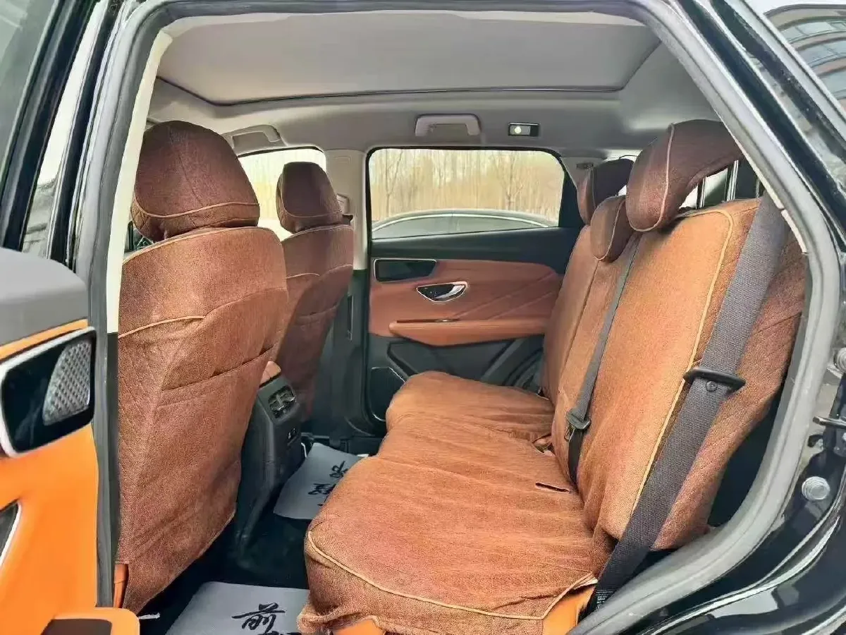 2024 Venucia VX6 BEV 62KWH,autocango,china used car exporter,china ev exporter,chinese used car exporter,chinese used ev exporter