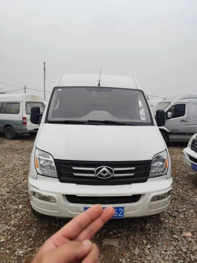 2021 MAXUS XinTu V80 2.0T 139HP L4 6MT,autocango,china used car exporter,china ev exporter,chinese used car exporter,chinese used ev exporter