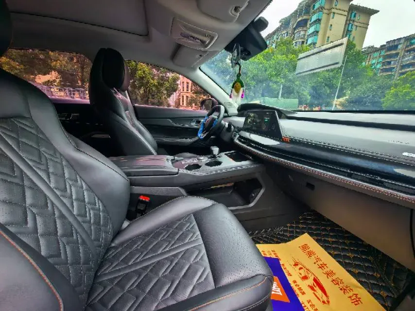 2021 ChangAn UNI-K 2.0T 233HP L4 8AT,autocango,china used car exporter,china ev exporter,chinese used car exporter,chinese used ev exporter