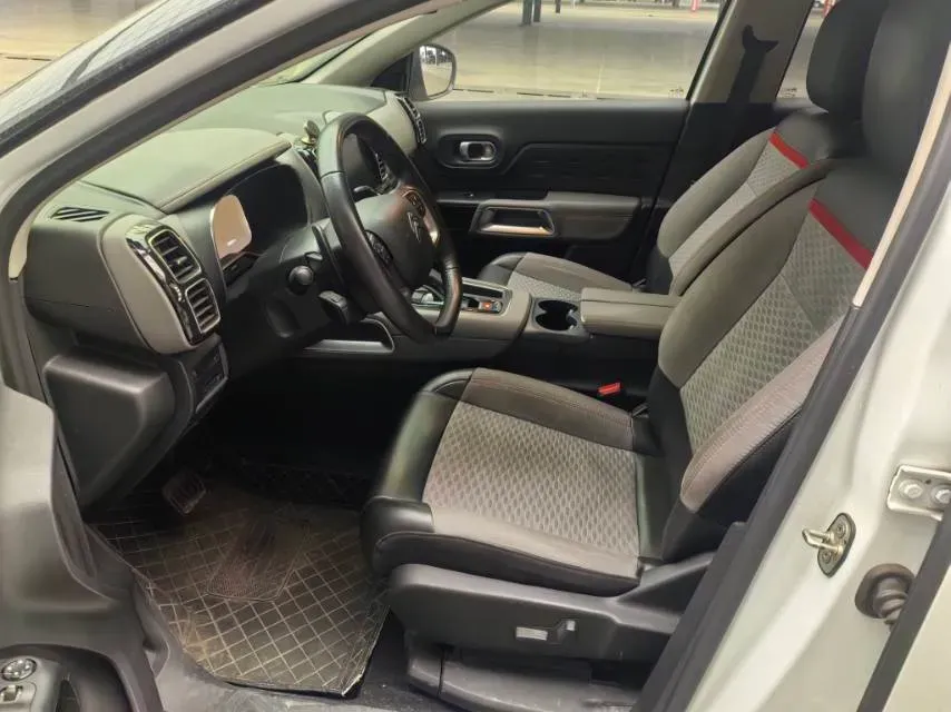 2019 Citroen C5 Aircross 1.6T 167HP L4 6AT,autocango,china used car exporter,china ev exporter,chinese used car exporter,chinese used ev exporter