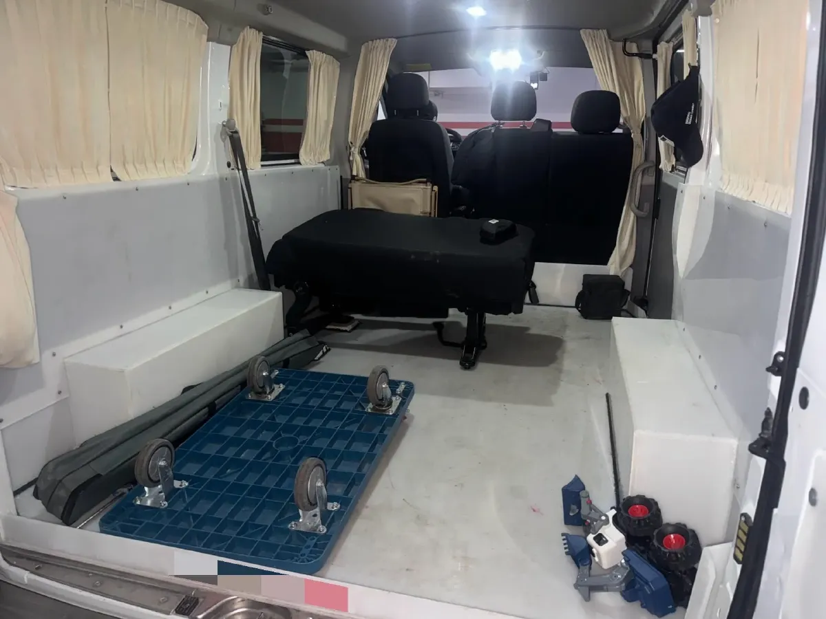 2019 MAXUS XinTu V80 2.5T 136HP L4 6MT,autocango,china used car exporter,china ev exporter,chinese used car exporter,chinese used ev exporter