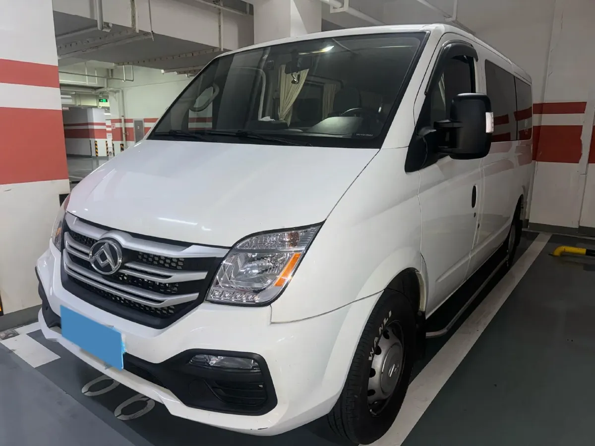 2019 MAXUS XinTu V80 2.5T 136HP L4 6MT,autocango,china used car exporter,china ev exporter,chinese used car exporter,chinese used ev exporter