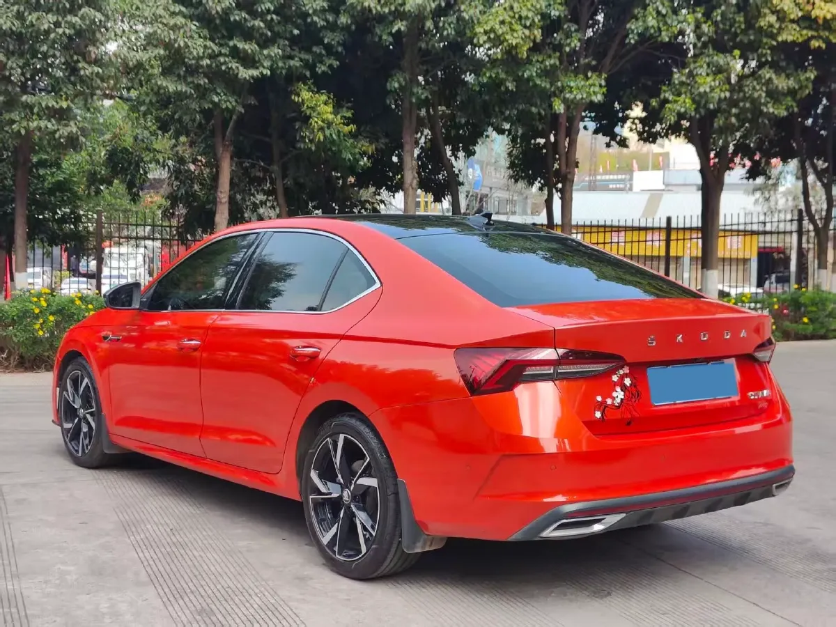 2021 Skoda Octavia 1.4T 150HP L4 7DCT,autocango,china used car exporter,china ev exporter,chinese used car exporter,chinese used ev exporter