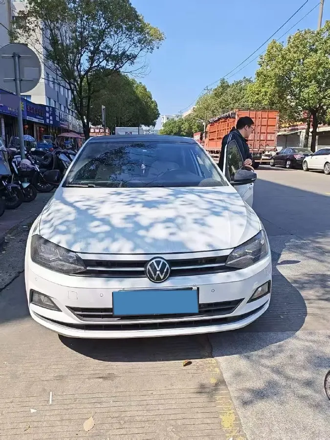 2023 Volkswagen Polo 1.5L 113HP L4 6AT,autocango,china used car exporter,china ev exporter,chinese used car exporter,chinese used ev exporter