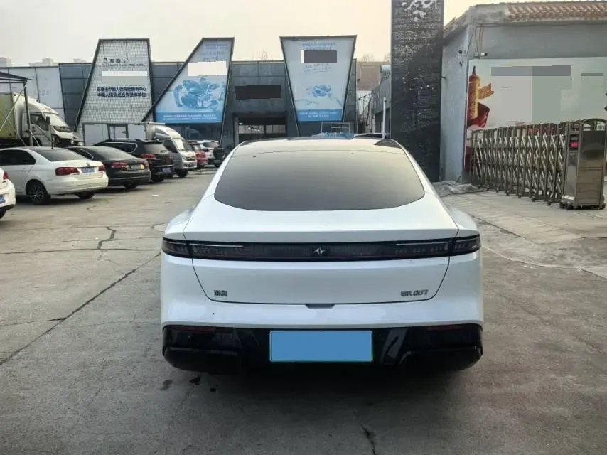 2024 DongFeng eπ eπ007 REEV 105HP REEV 28.4KWH,autocango,china used car exporter,china ev exporter,chinese used car exporter,chinese used ev exporter