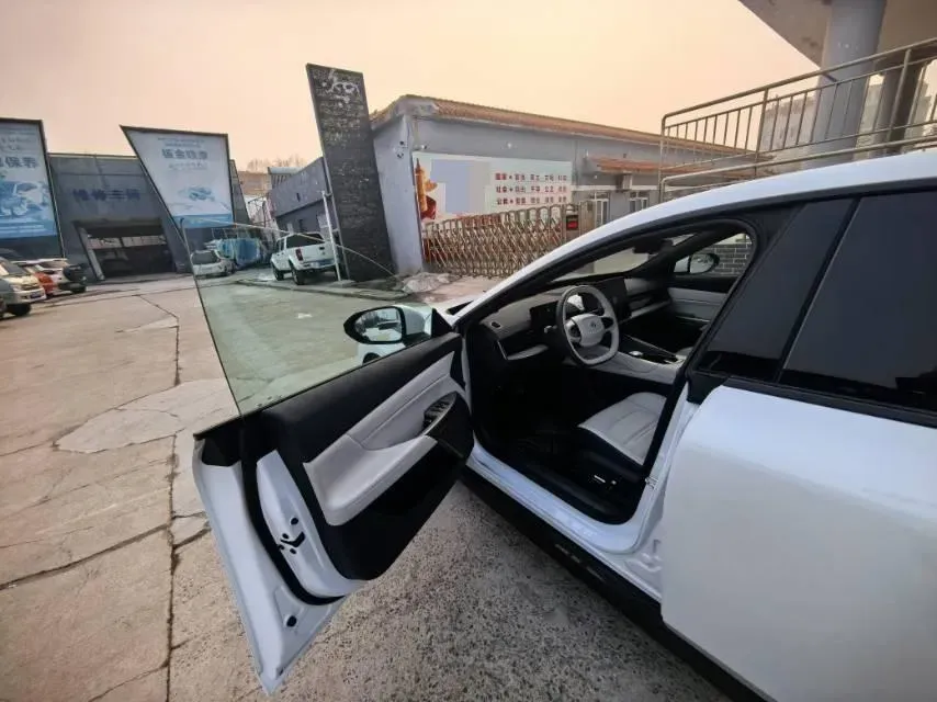 2024 DongFeng eπ eπ007 REEV 105HP REEV 28.4KWH,autocango,china used car exporter,china ev exporter,chinese used car exporter,chinese used ev exporter