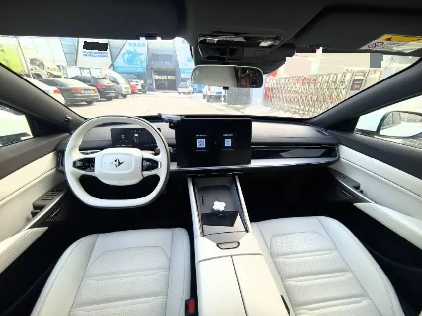 2024 DongFeng eπ eπ007 REEV 105HP REEV 28.4KWH,autocango,china used car exporter,china ev exporter,chinese used car exporter,chinese used ev exporter