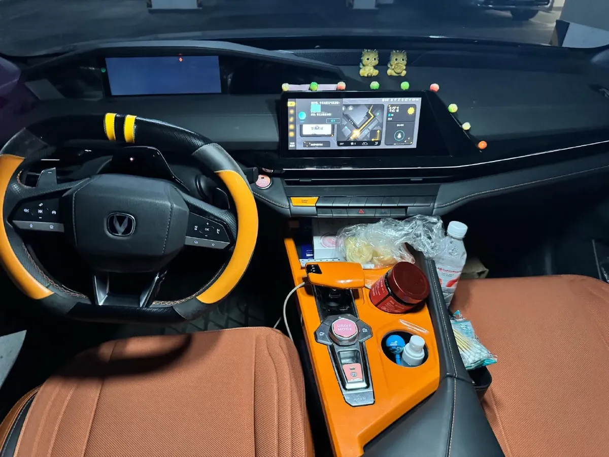 2023 ChangAn UNI-V 1.5T 188HP L4 7DCT,autocango,china used car exporter,china ev exporter,chinese used car exporter,chinese used ev exporter