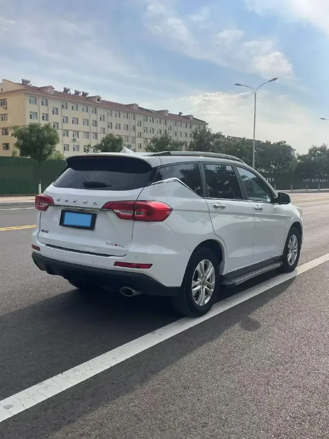 2018 Haval M6 1.5T 150HP L4 7DCT,autocango,china used car exporter,china ev exporter,chinese used car exporter,chinese used ev exporter