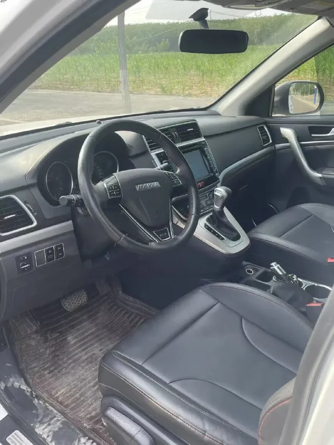 2018 Haval M6 1.5T 150HP L4 7DCT,autocango,china used car exporter,china ev exporter,chinese used car exporter,chinese used ev exporter