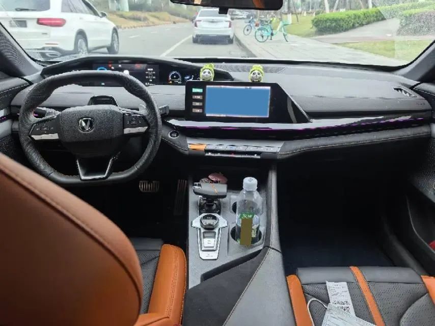 2024 ChangAn UNI-V 1.5T 188HP L4 7DCT,autocango,china used car exporter,china ev exporter,chinese used car exporter,chinese used ev exporter