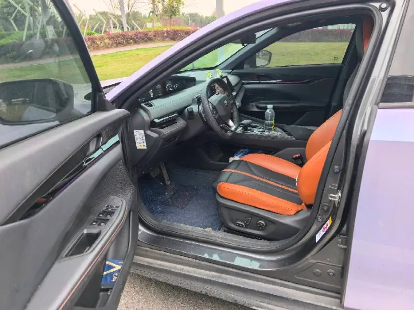 2024 ChangAn UNI-V 1.5T 188HP L4 7DCT,autocango,china used car exporter,china ev exporter,chinese used car exporter,chinese used ev exporter