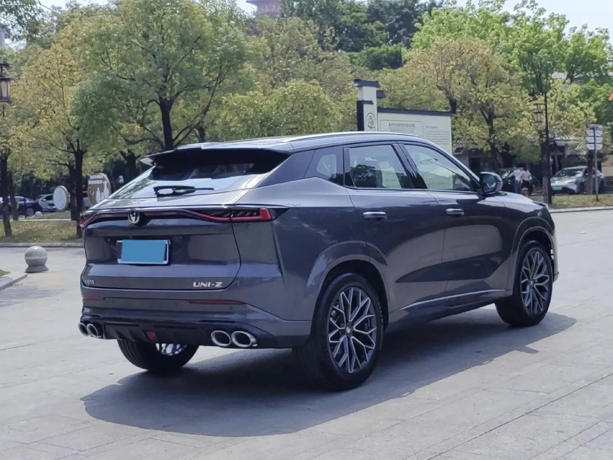 2025 ChangAn UNI-Z 1.5T 188HP L4 7DCT,autocango,china used car exporter,china ev exporter,chinese used car exporter,chinese used ev exporter