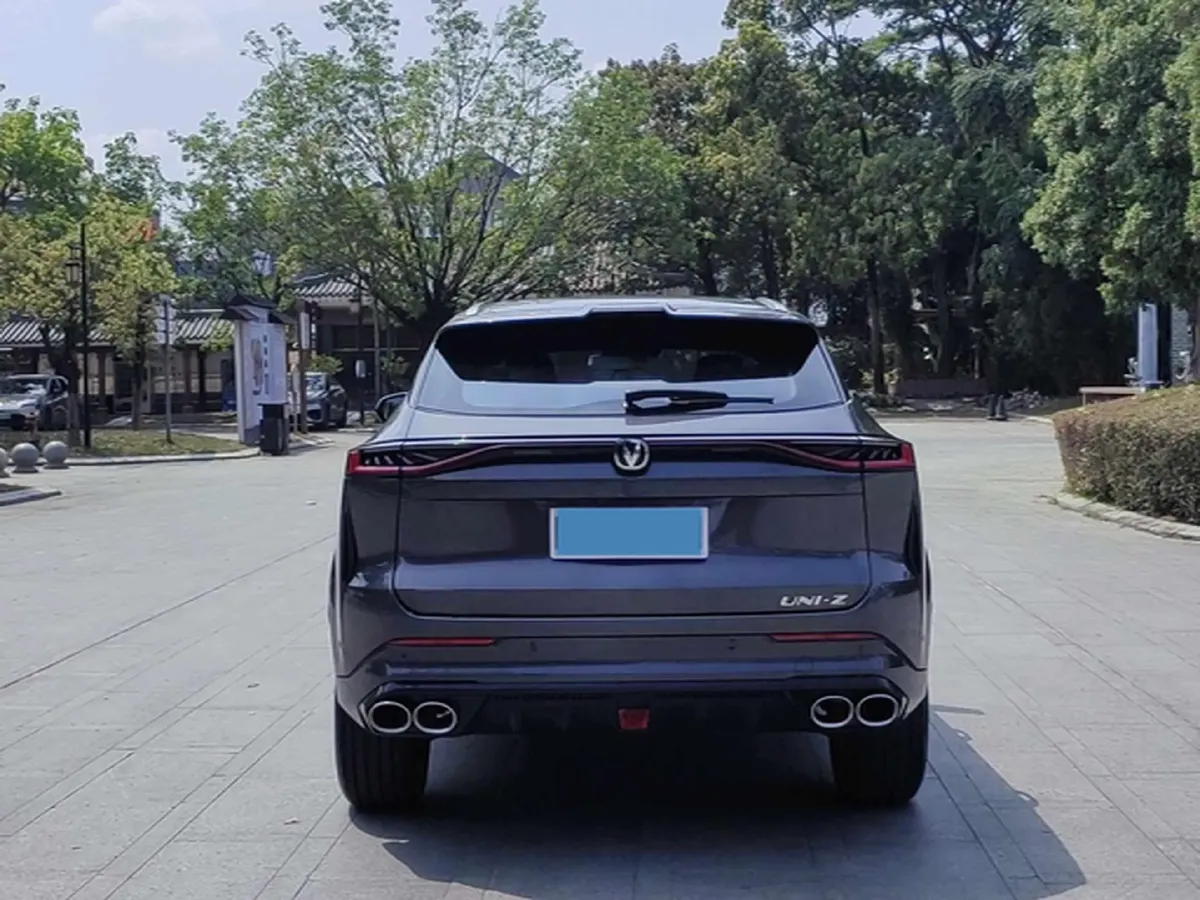2025 ChangAn UNI-Z 1.5T 188HP L4 7DCT,autocango,china used car exporter,china ev exporter,chinese used car exporter,chinese used ev exporter