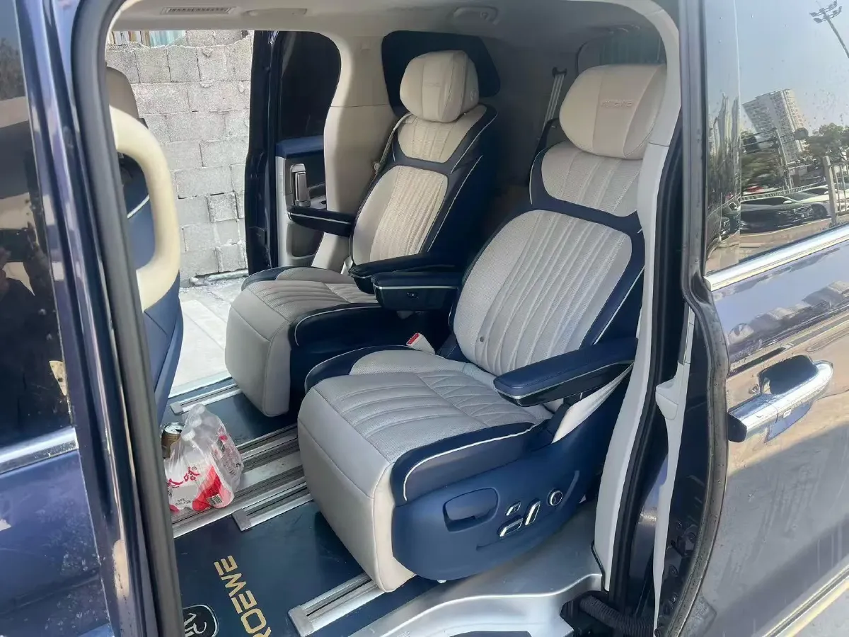 2021 Roewe iMAX8 2.0T 234HP L4 8AT,autocango,china used car exporter,china ev exporter,chinese used car exporter,chinese used ev exporter