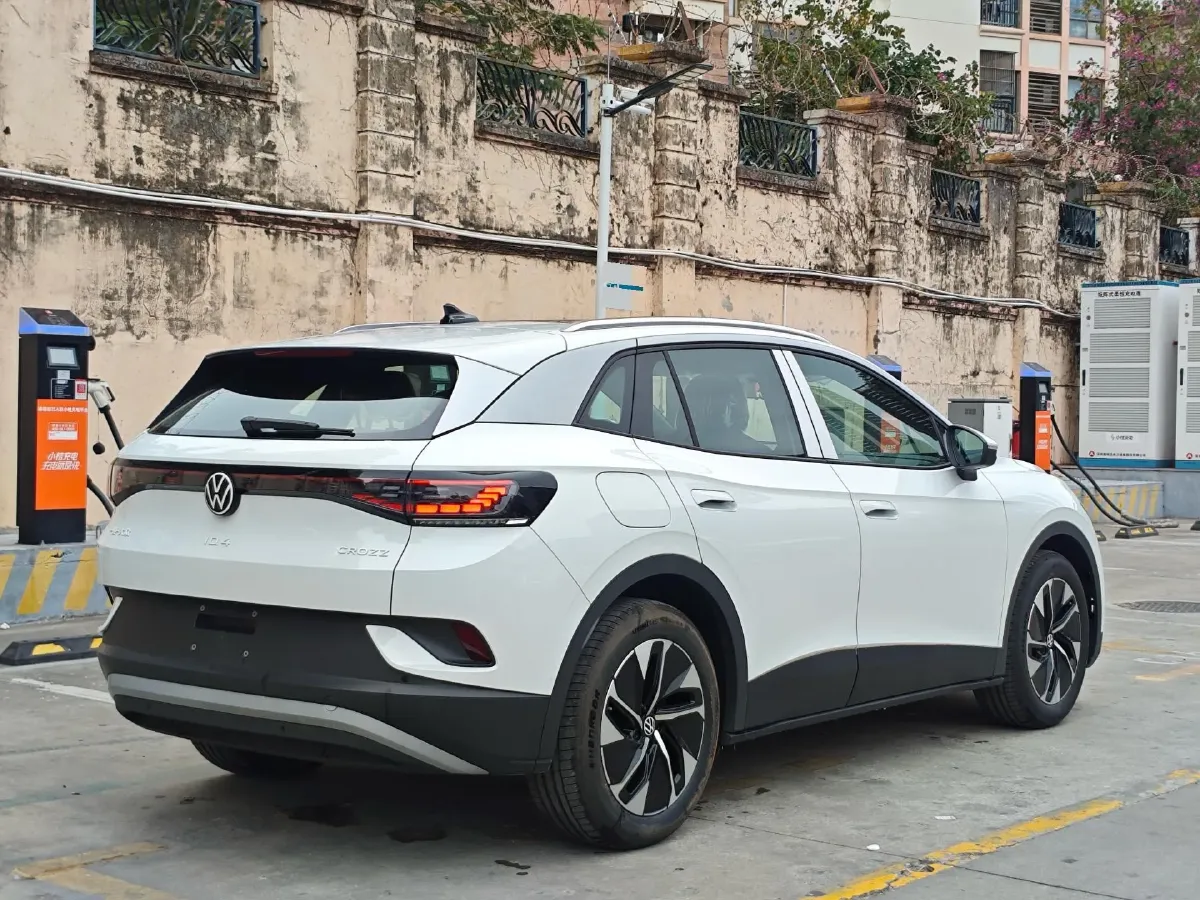 2025 Skoda Superb 2.0T 186HP L4 7DCT,autocango,china used car exporter,china ev exporter,chinese used car exporter,chinese used ev exporter