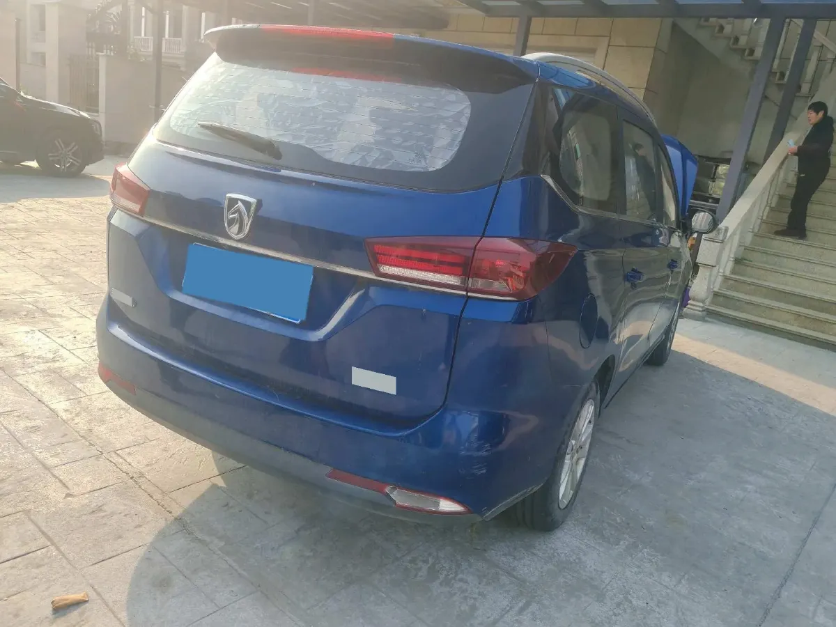 2018 BaoJun 360 1.5L 112HP L4 6MT,autocango,china used car exporter,china ev exporter,chinese used car exporter,chinese used ev exporter